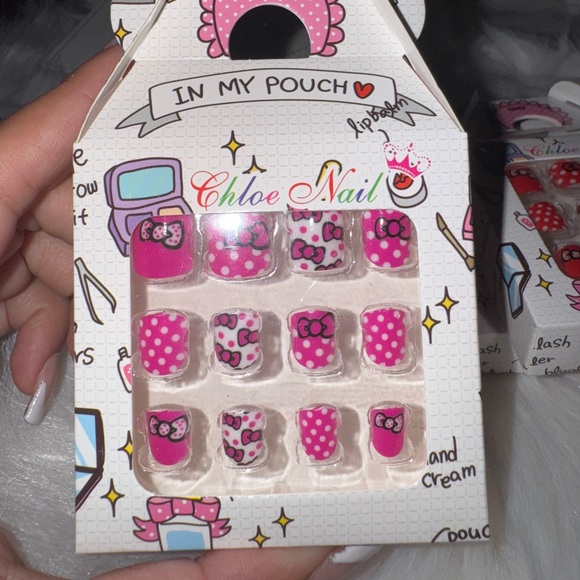 Kids Press-On Nail Set - Multicolor Hello Kitty - Picture 3 of 6